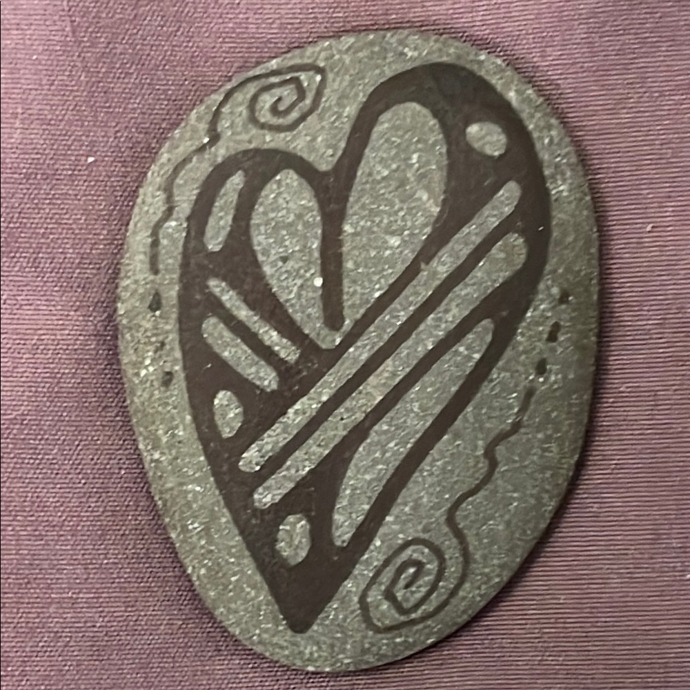 Heart Design Stone Decor